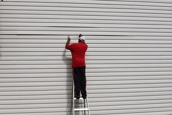 Siding Reattachment in Idaho Falls