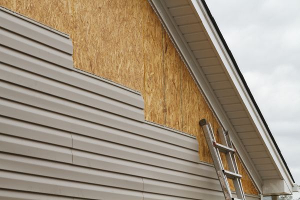 Loose Siding Replacement in Idaho Falls
