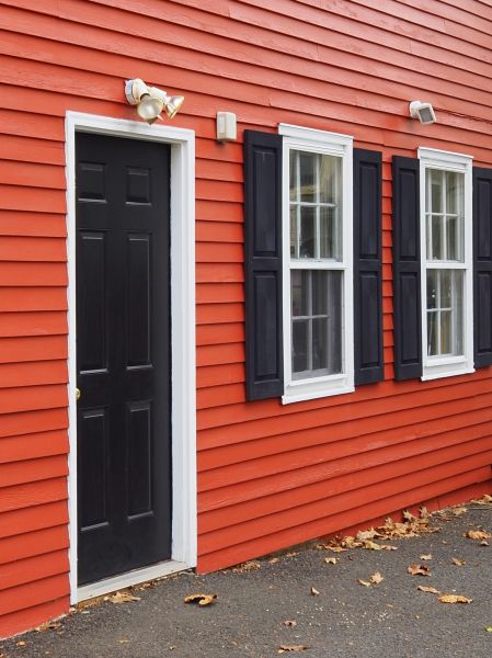 Cost of Red Vinyl Siding Installation in Idaho Falls
